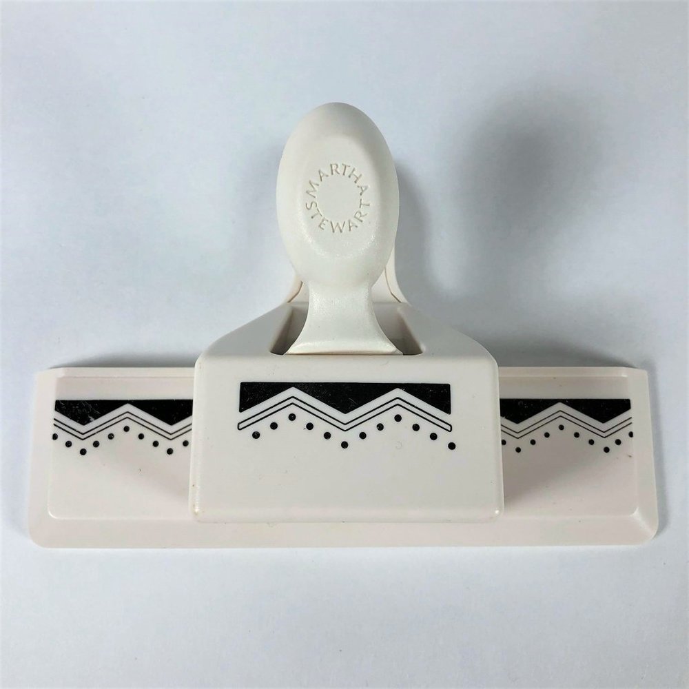 Martha Stewart Zig Zag Dots border paper punch